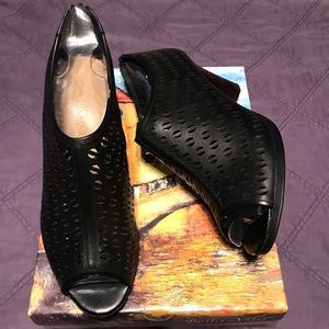 Bella-Vita “Lake” leather platform bootie